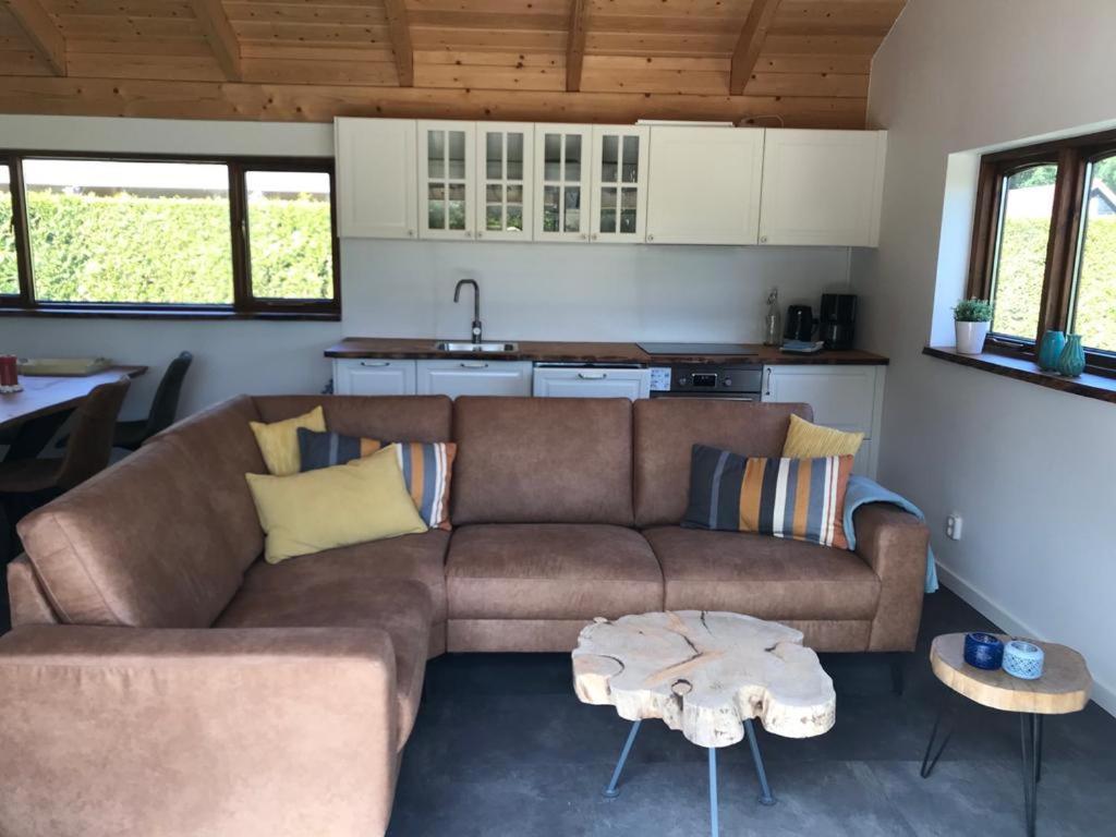 Heerlijk Huisje Vlakbij De Duinen Van Oostvoorne Exterior foto