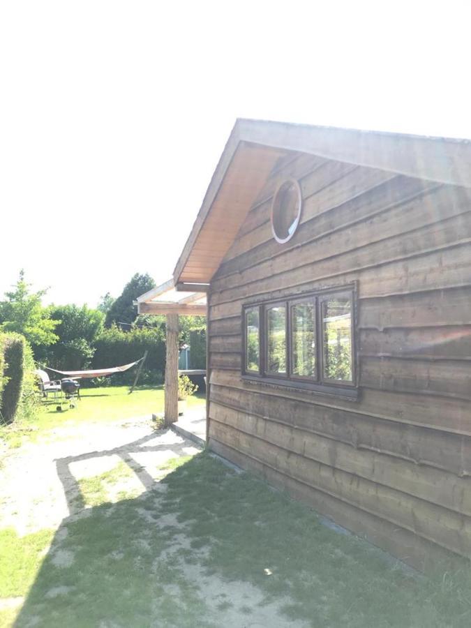 Heerlijk Huisje Vlakbij De Duinen Van Oostvoorne Exterior foto